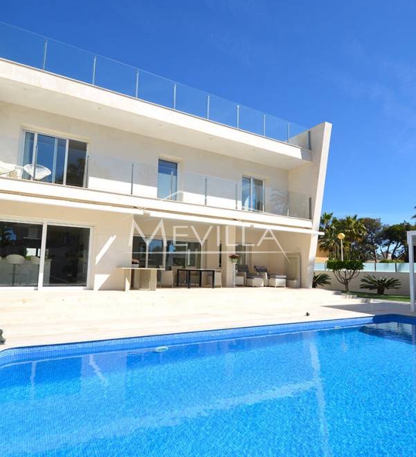 Luxe Villa Verkocht in Cabo Roig