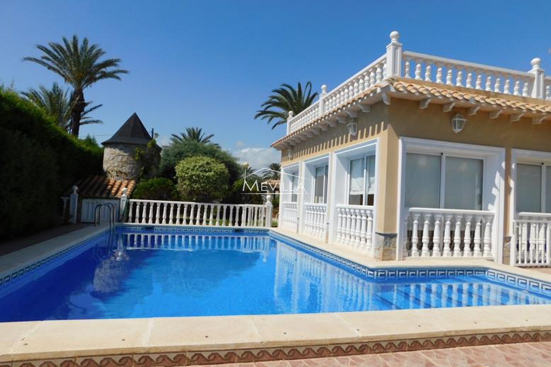 The luxury villa in Cabo Roig