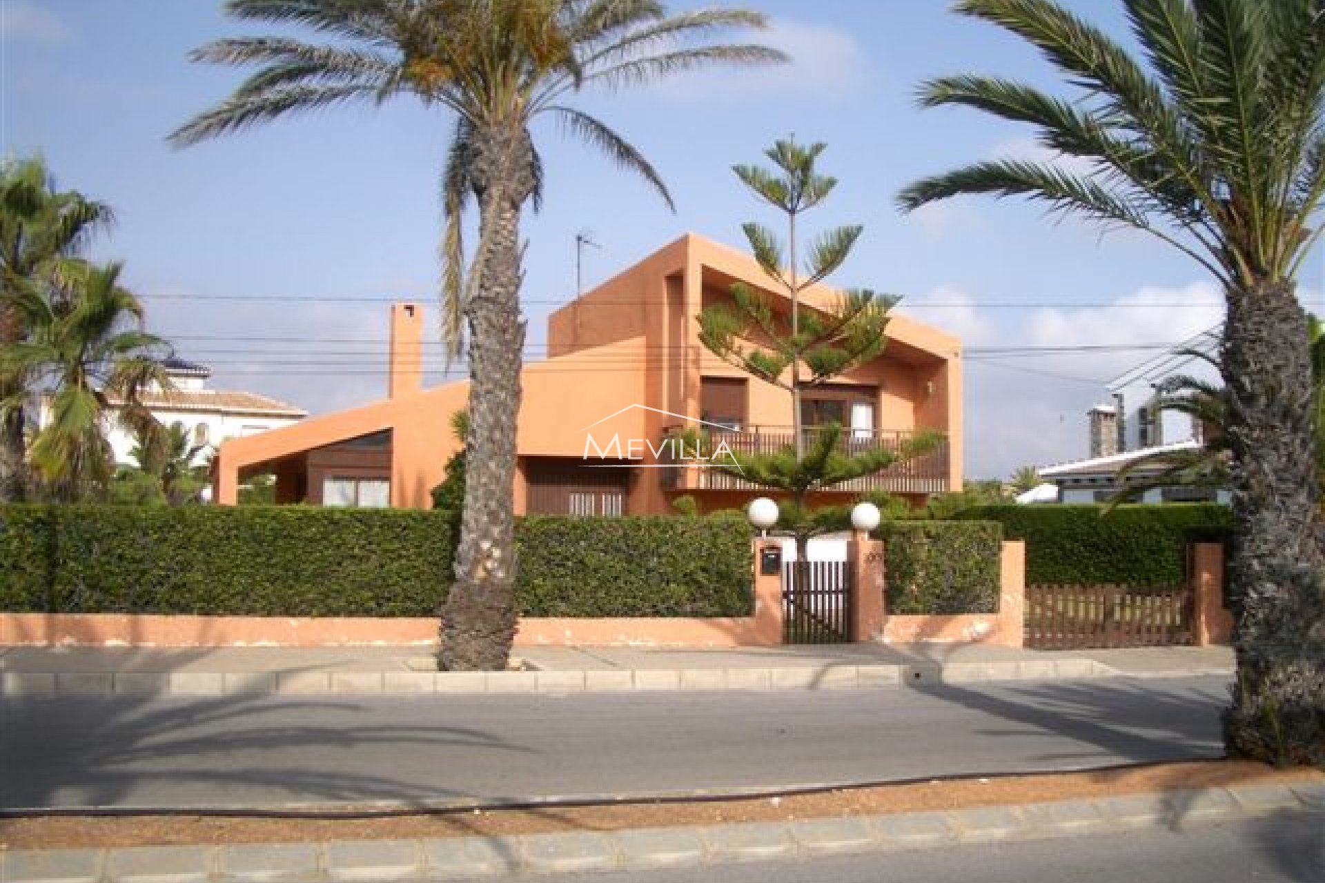 Villa med havutsikt i Cabo Roig til salgs