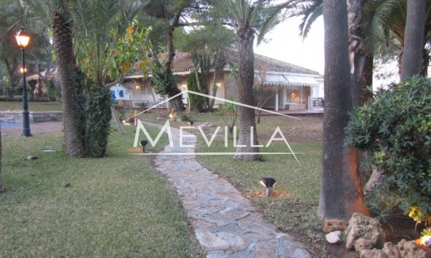 Verkäufe - Villa - Orihuela Costa - Campoamor
