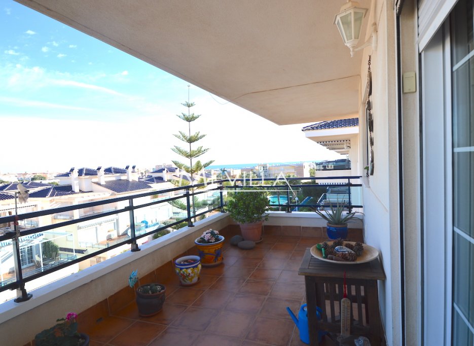 Bonito apartamento con vistas al mar en Torre de la Horadada en venta