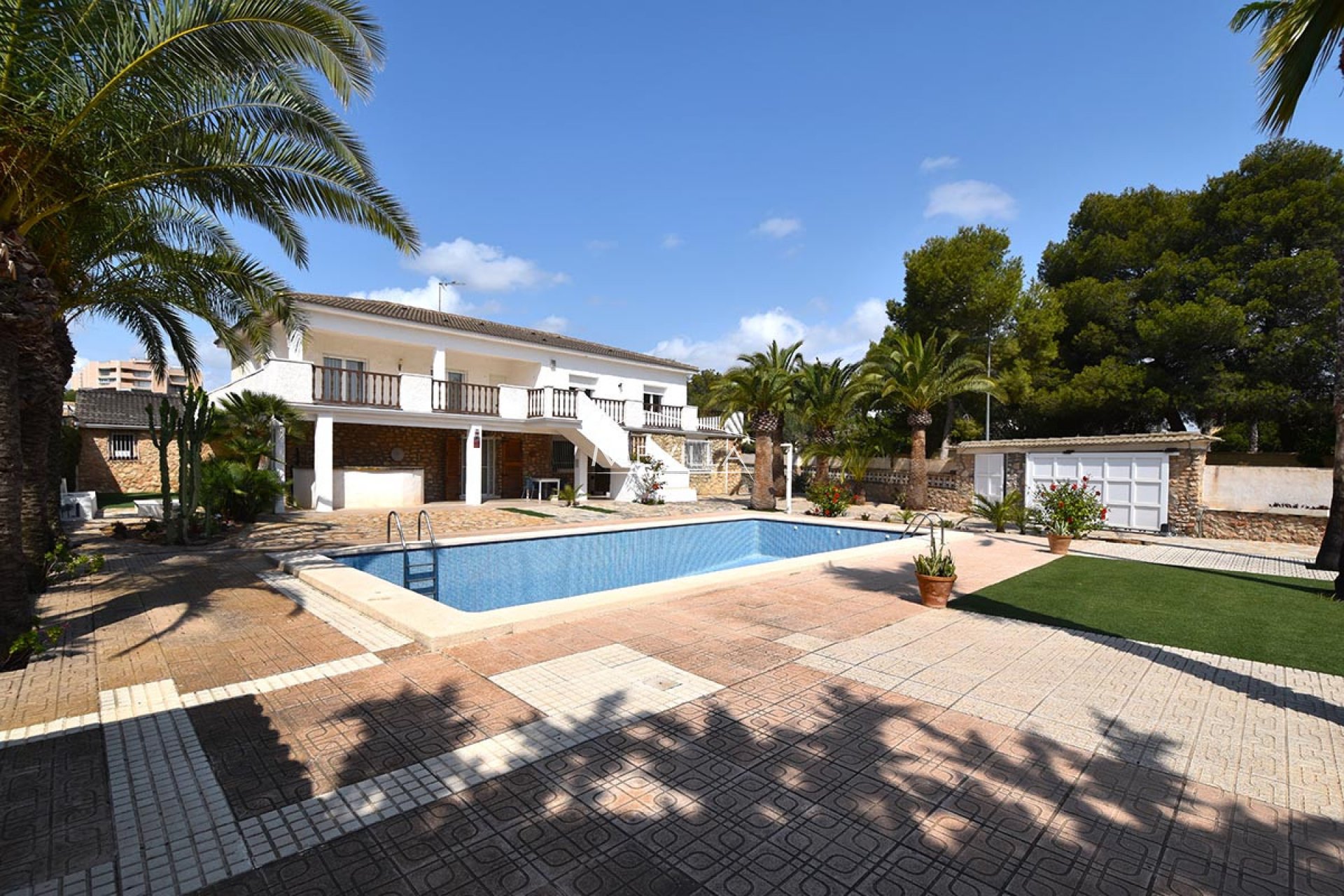 Resales - Villa - Orihuela Costa - La Zenia