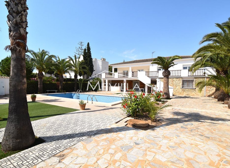 Resales - Villa - Orihuela Costa - La Zenia