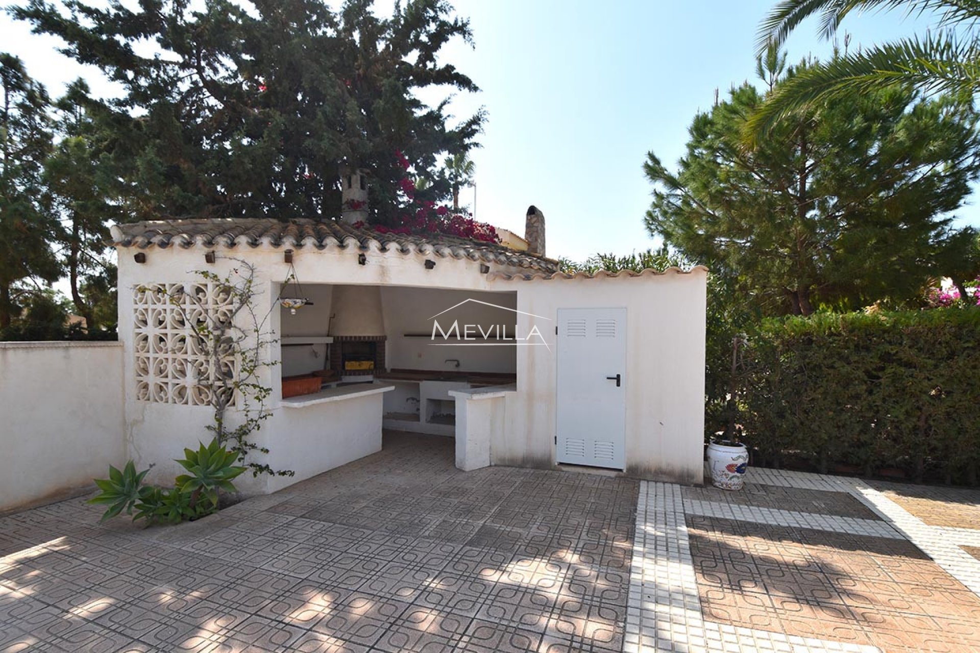 Resales - Villa - Orihuela Costa - La Zenia