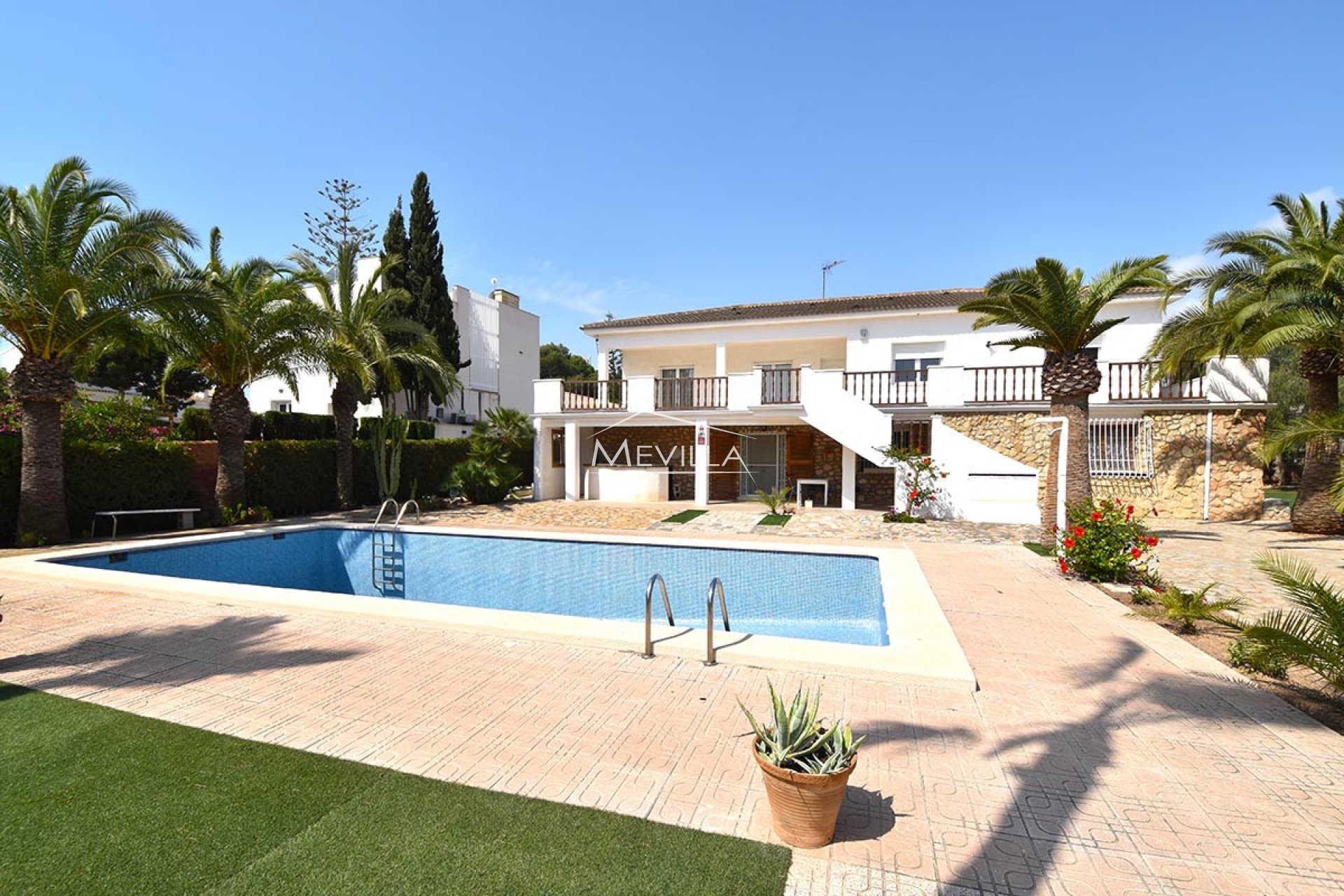 Resales - Villa - Orihuela Costa - La Zenia