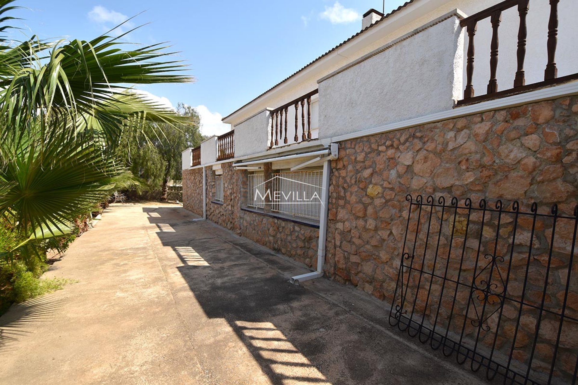 Resales - Villa - Orihuela Costa - La Zenia