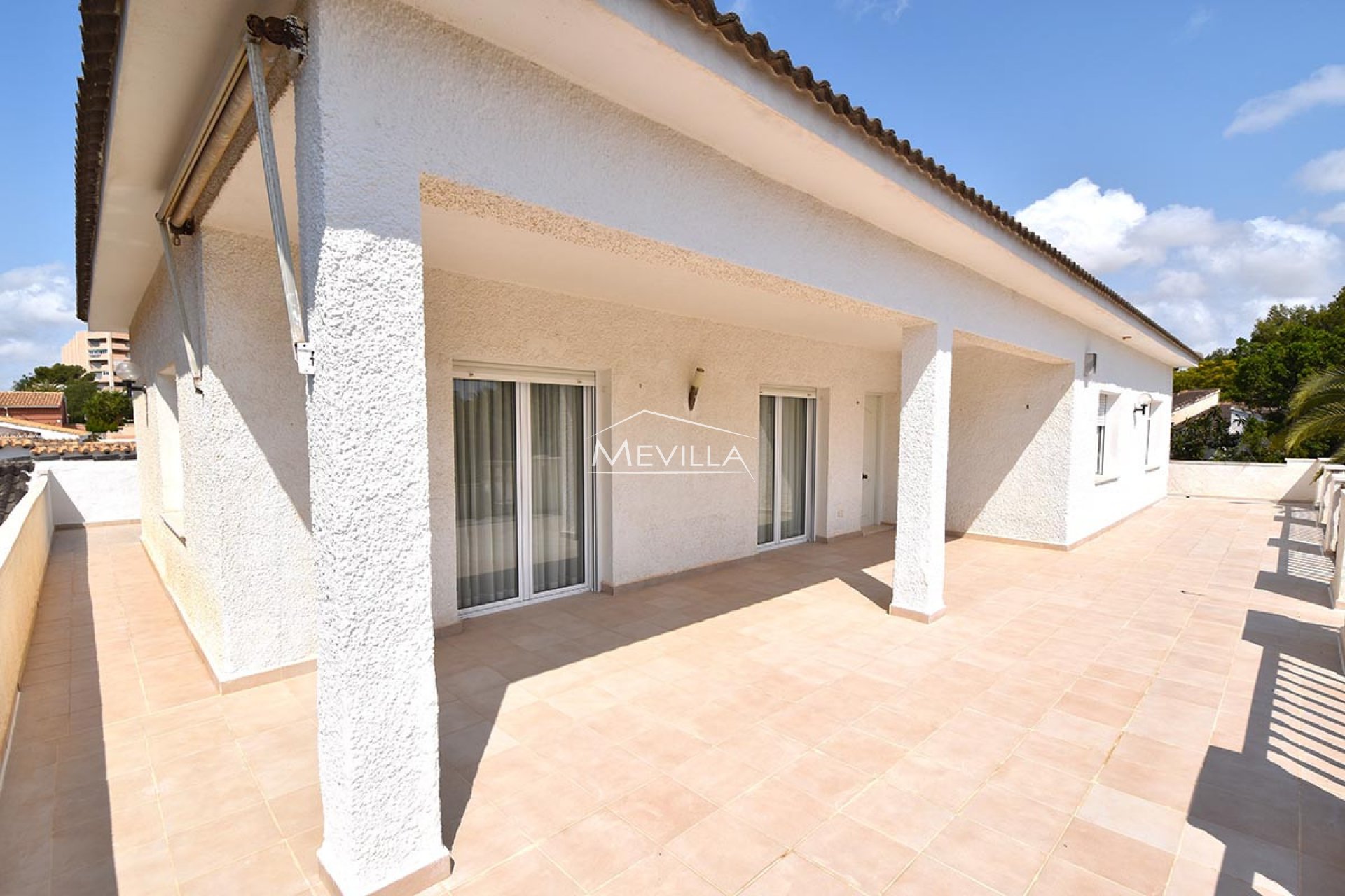 Resales - Villa - Orihuela Costa - La Zenia