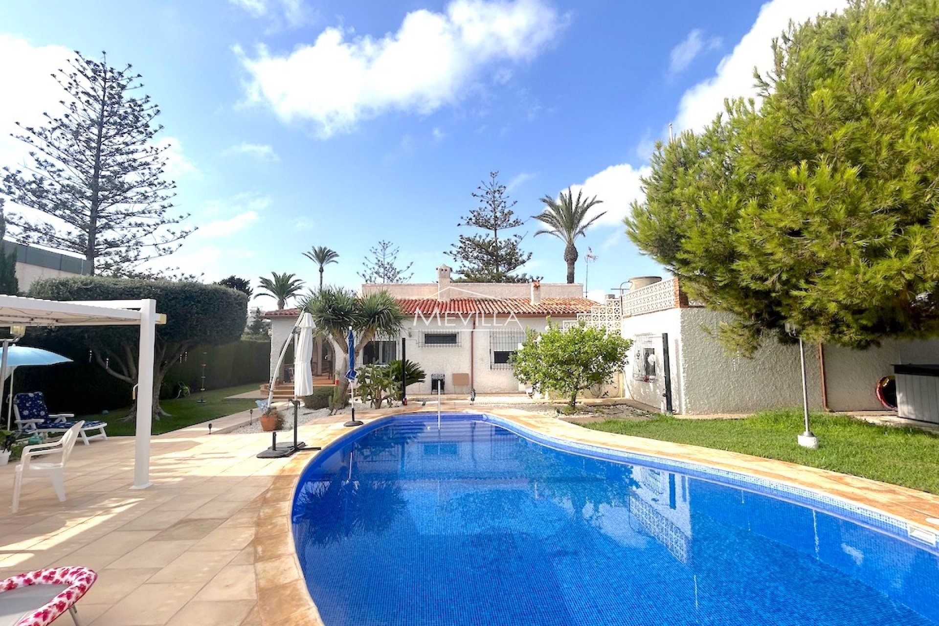 Resales - Villa - Orihuela Costa - La Zenia