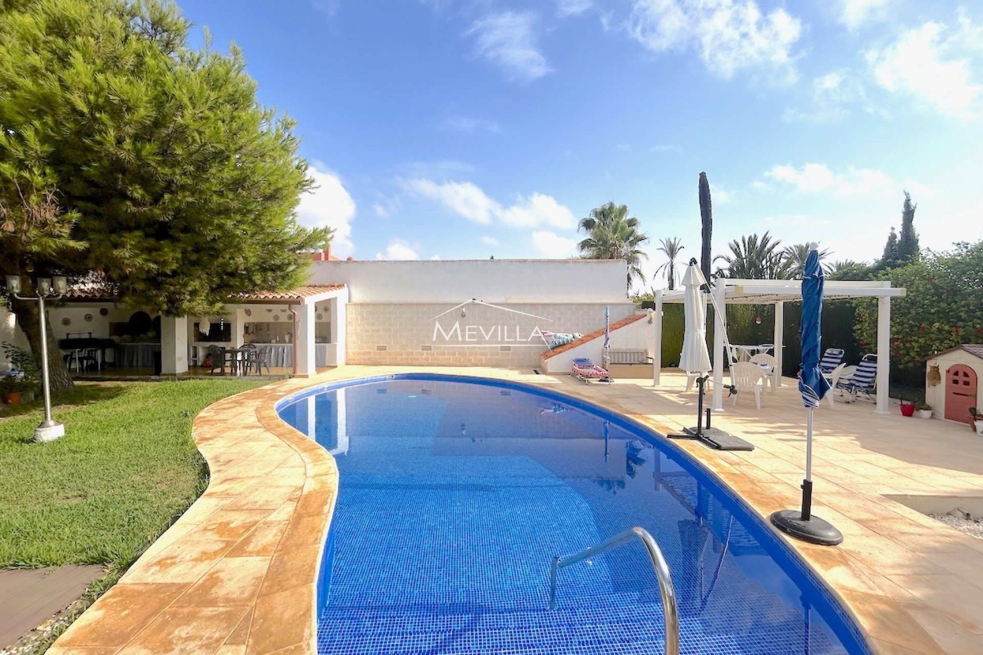 Resales - Villa - Orihuela Costa - La Zenia