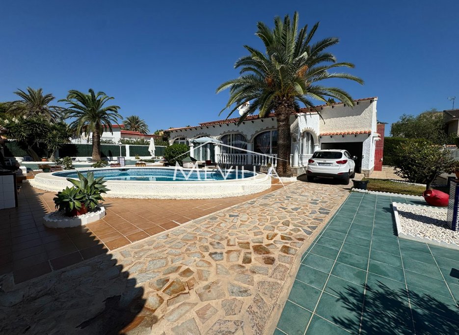 Resales - Villa - Orihuela Costa - La Zenia