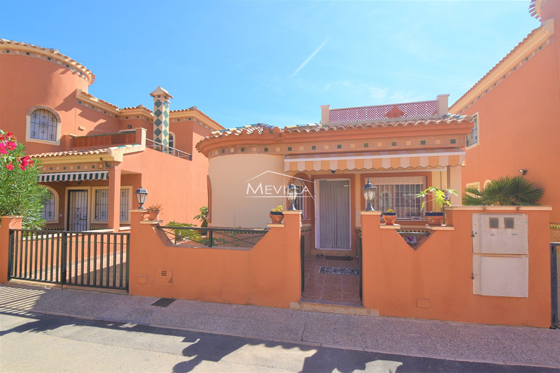 Resales - Villa - Orihuela Costa - Playa Flamenca