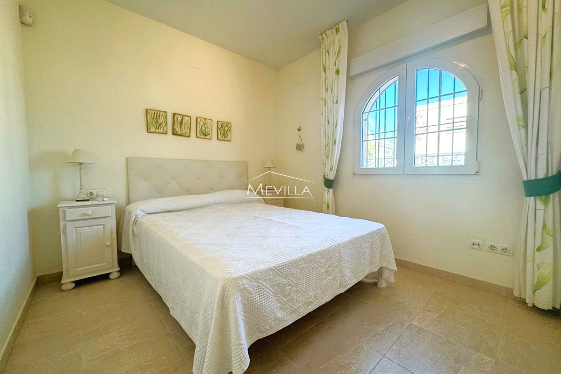 Resales - Villa - Orihuela Costa - Playa Flamenca