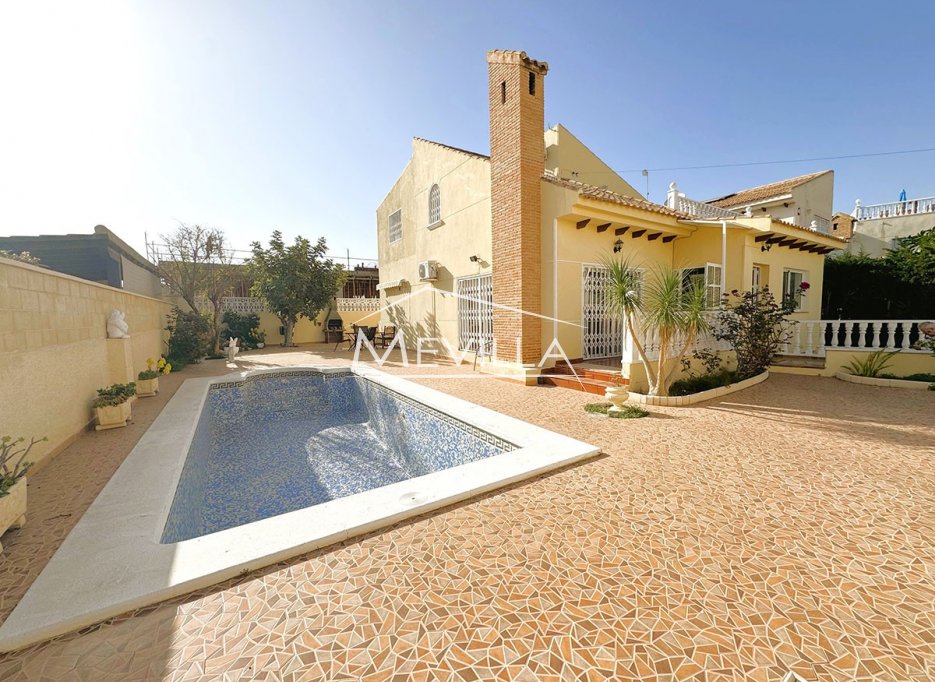 Resales - Villa - Orihuela Costa - Playa Flamenca