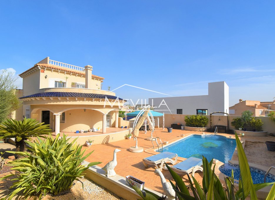 Resales - Villa - Orihuela Costa - Villamartin