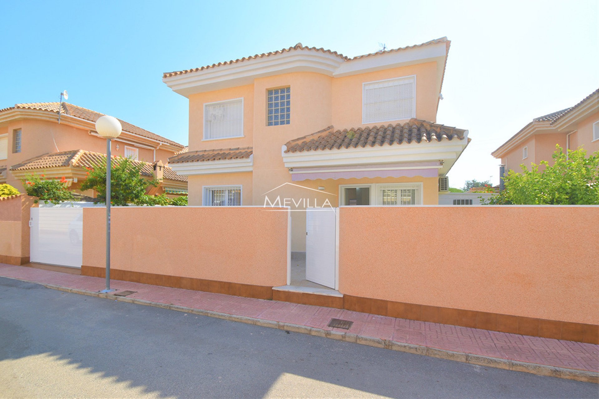 Resales - Villa - Torrevieja - Los Altos