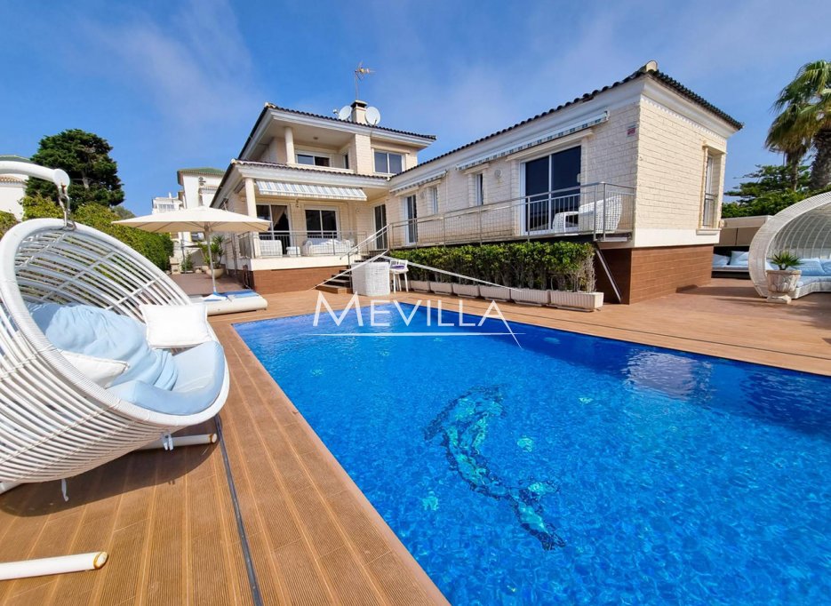 Resales - Villa - Torrevieja