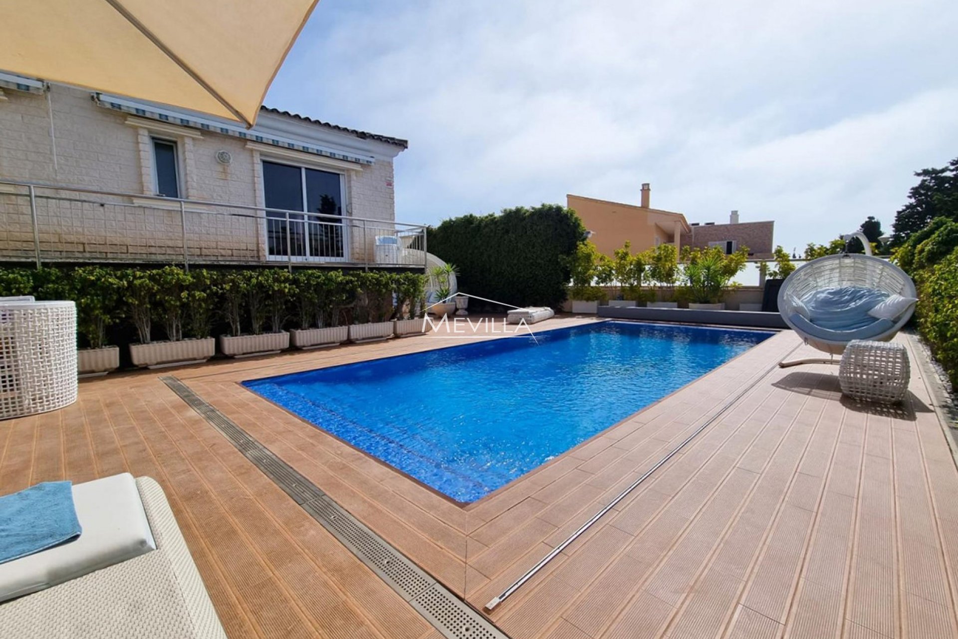 Resales - Villa - Torrevieja