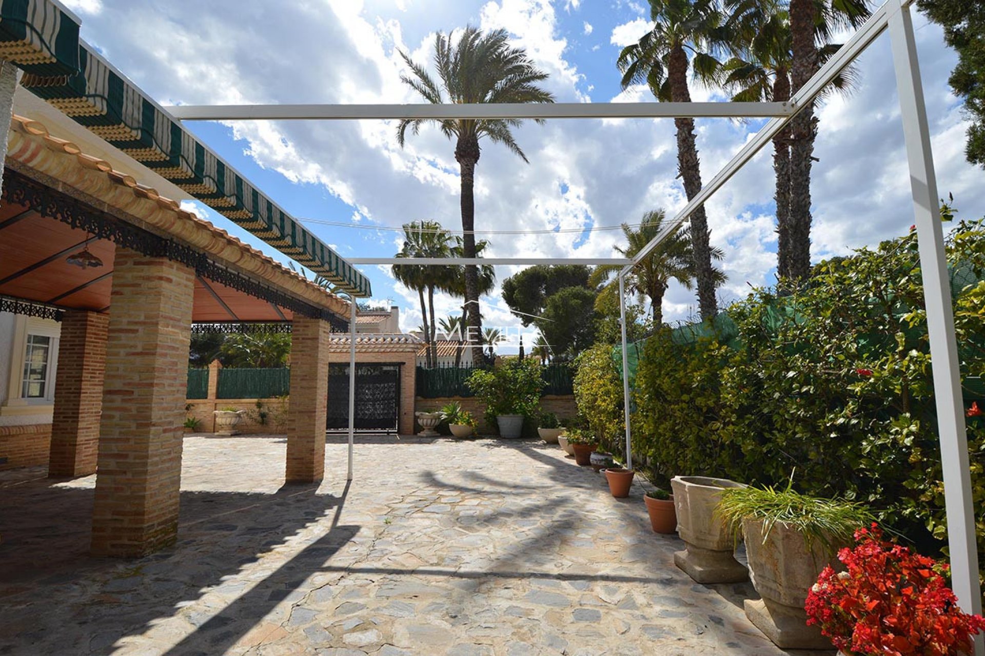 Reventas - Chalet / Villa - Orihuela Costa - Cabo Roig