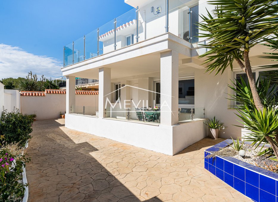 Reventas - Chalet / Villa - Orihuela Costa - Campoamor