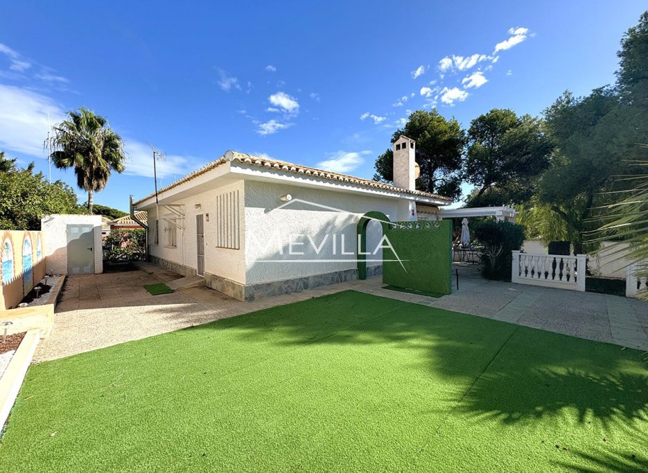 Reventas - Chalet / Villa - Orihuela Costa - La Zenia