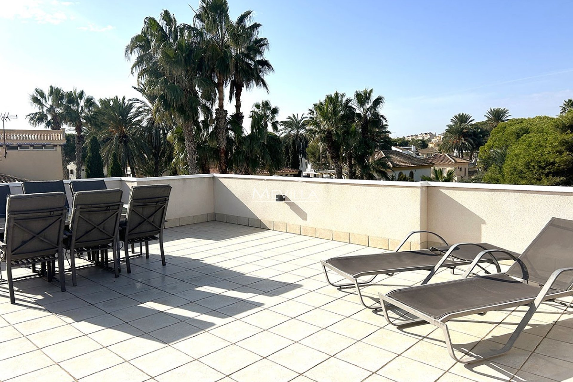 Reventas - Chalet / Villa - Orihuela Costa - La Zenia