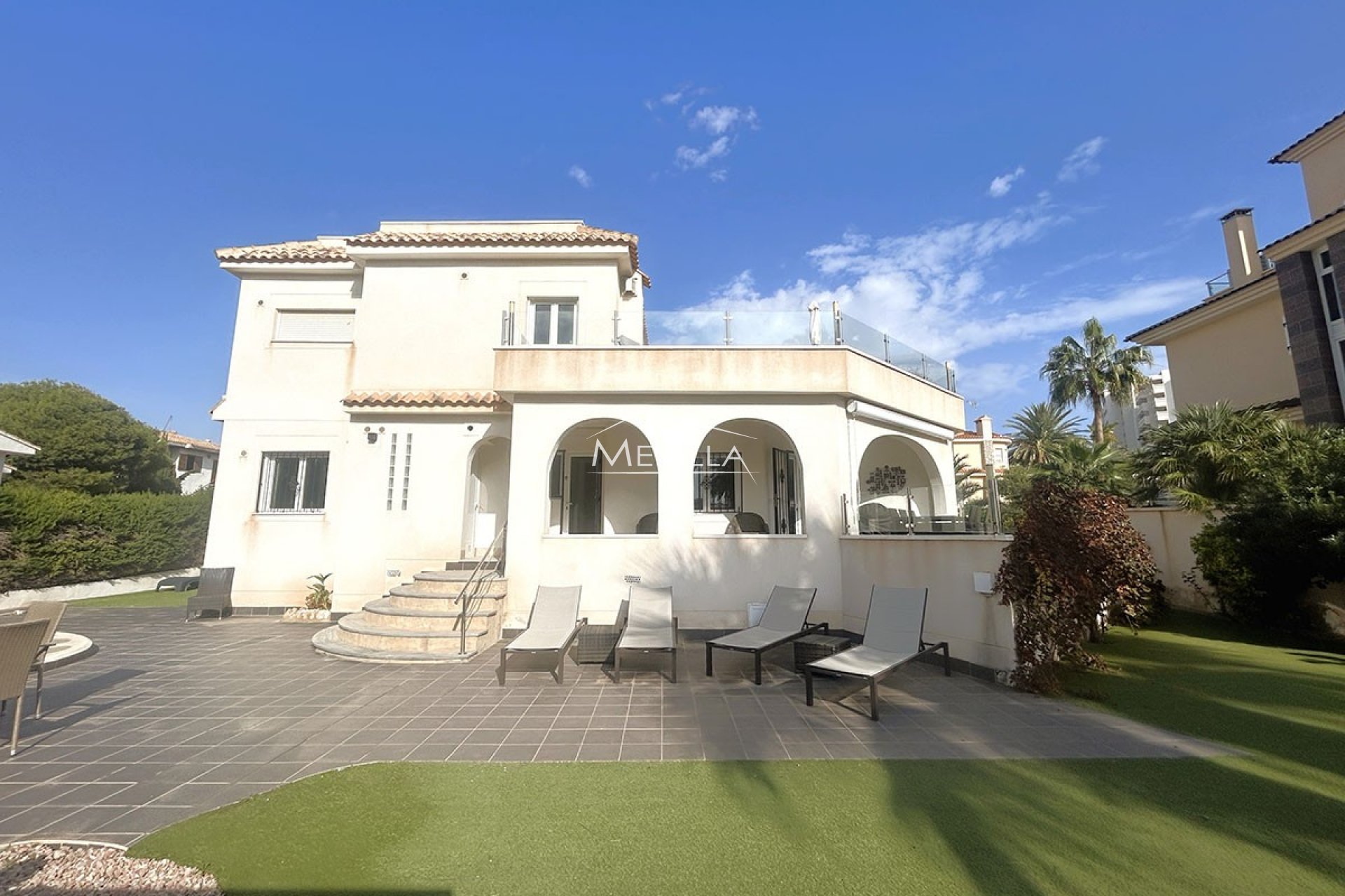 Reventas - Chalet / Villa - Orihuela Costa - La Zenia