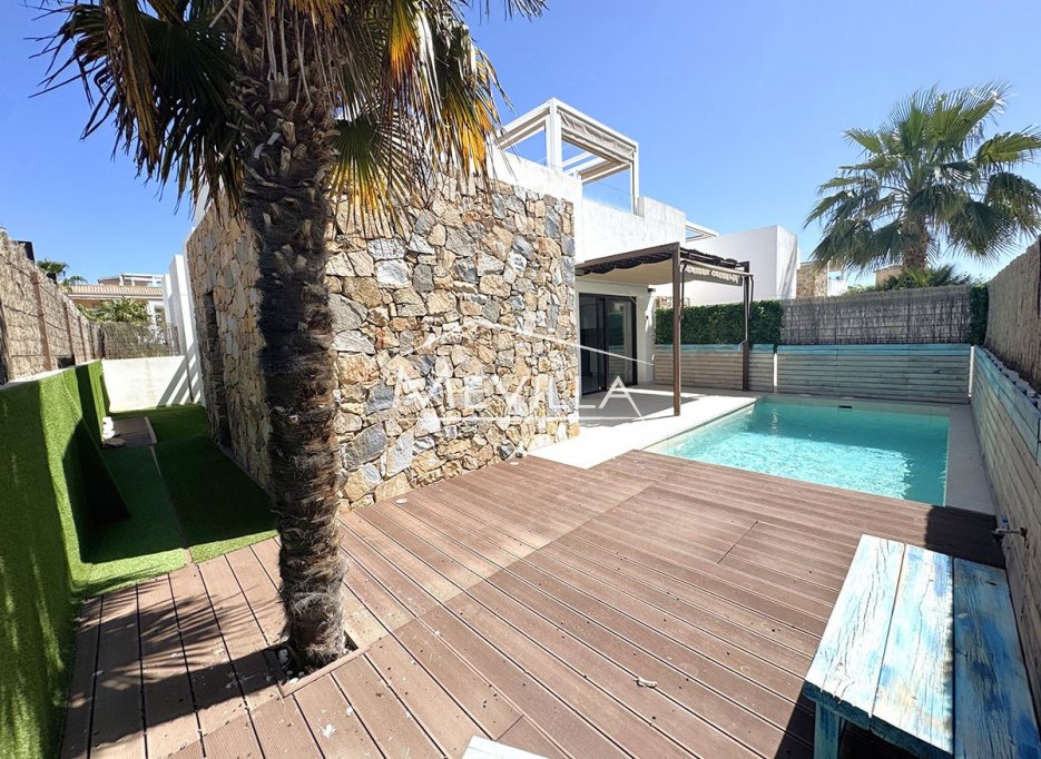Reventas - Chalet / Villa - Orihuela Costa - Lomas de Cabo Roig