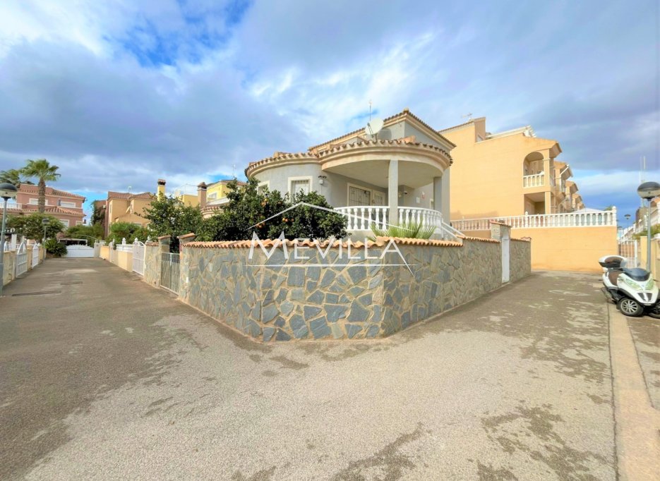 Reventas - Chalet / Villa - Orihuela Costa - Playa Flamenca