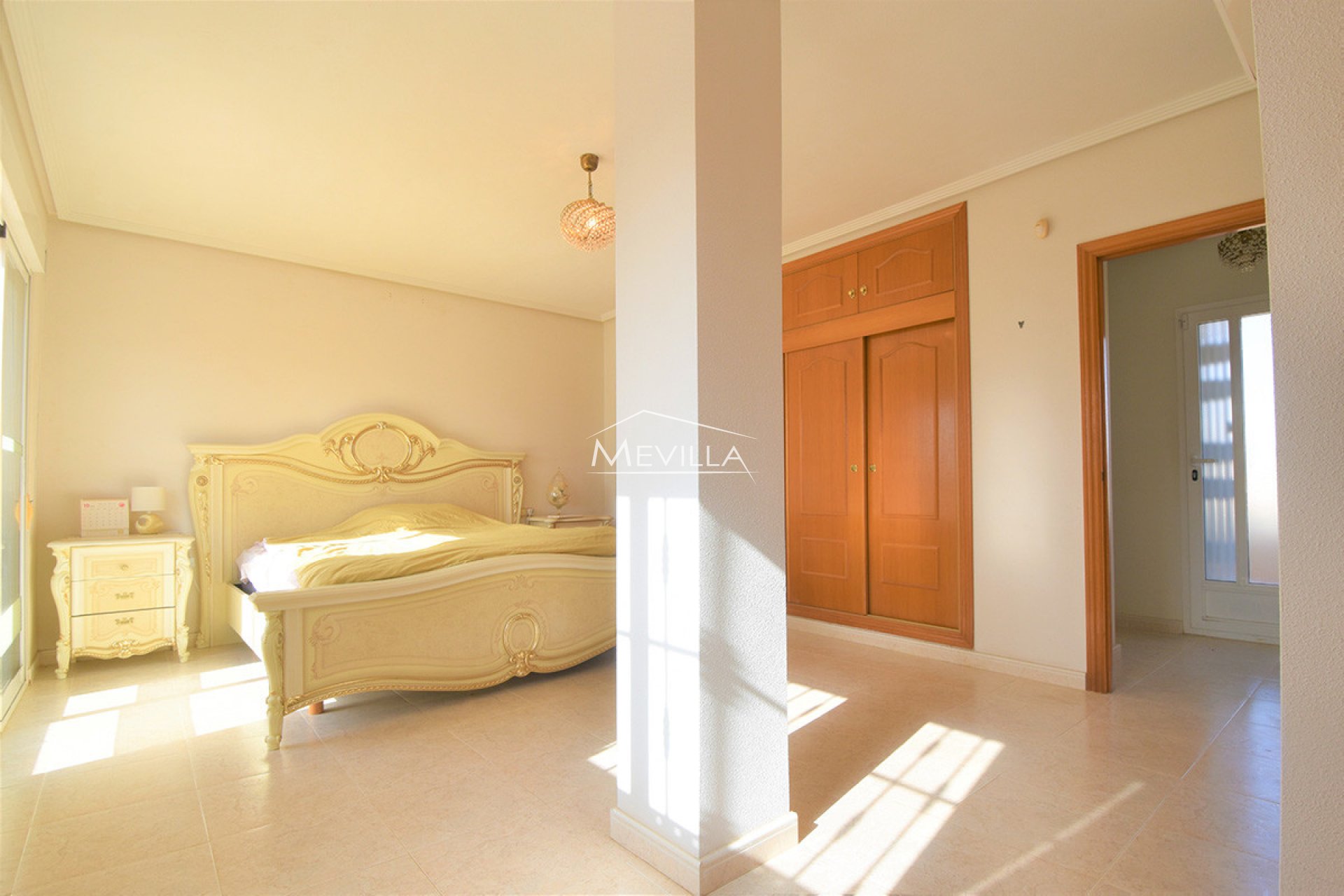 Reventas - Chalet / Villa - Orihuela Costa - Villamartin