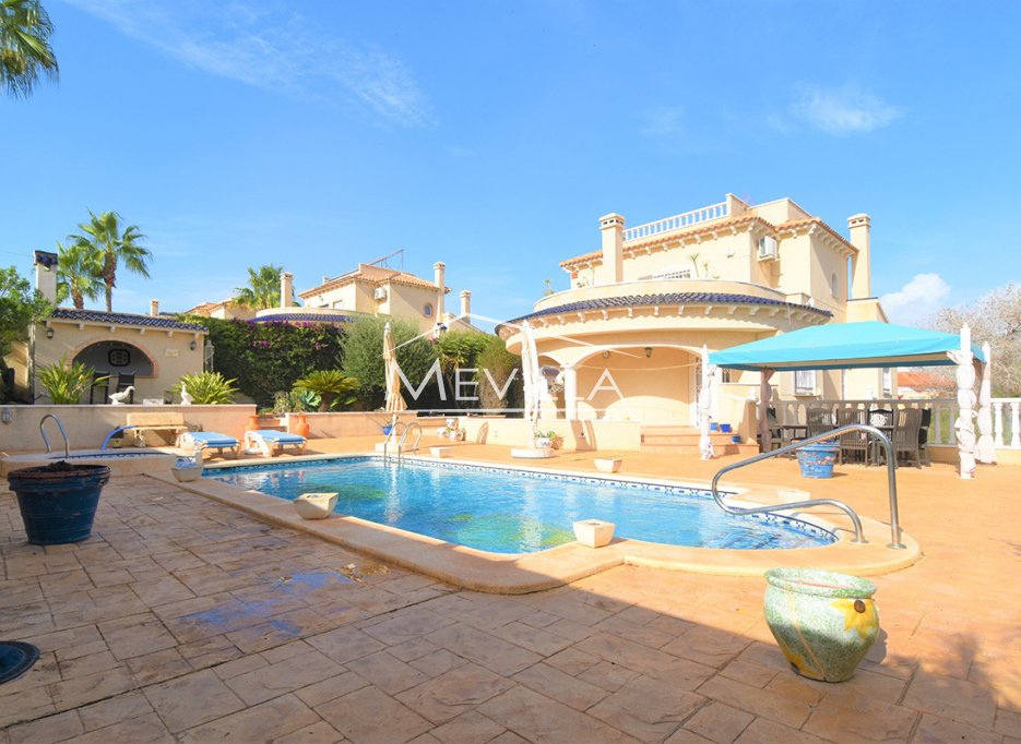 Reventas - Chalet / Villa - Orihuela Costa - Villamartin