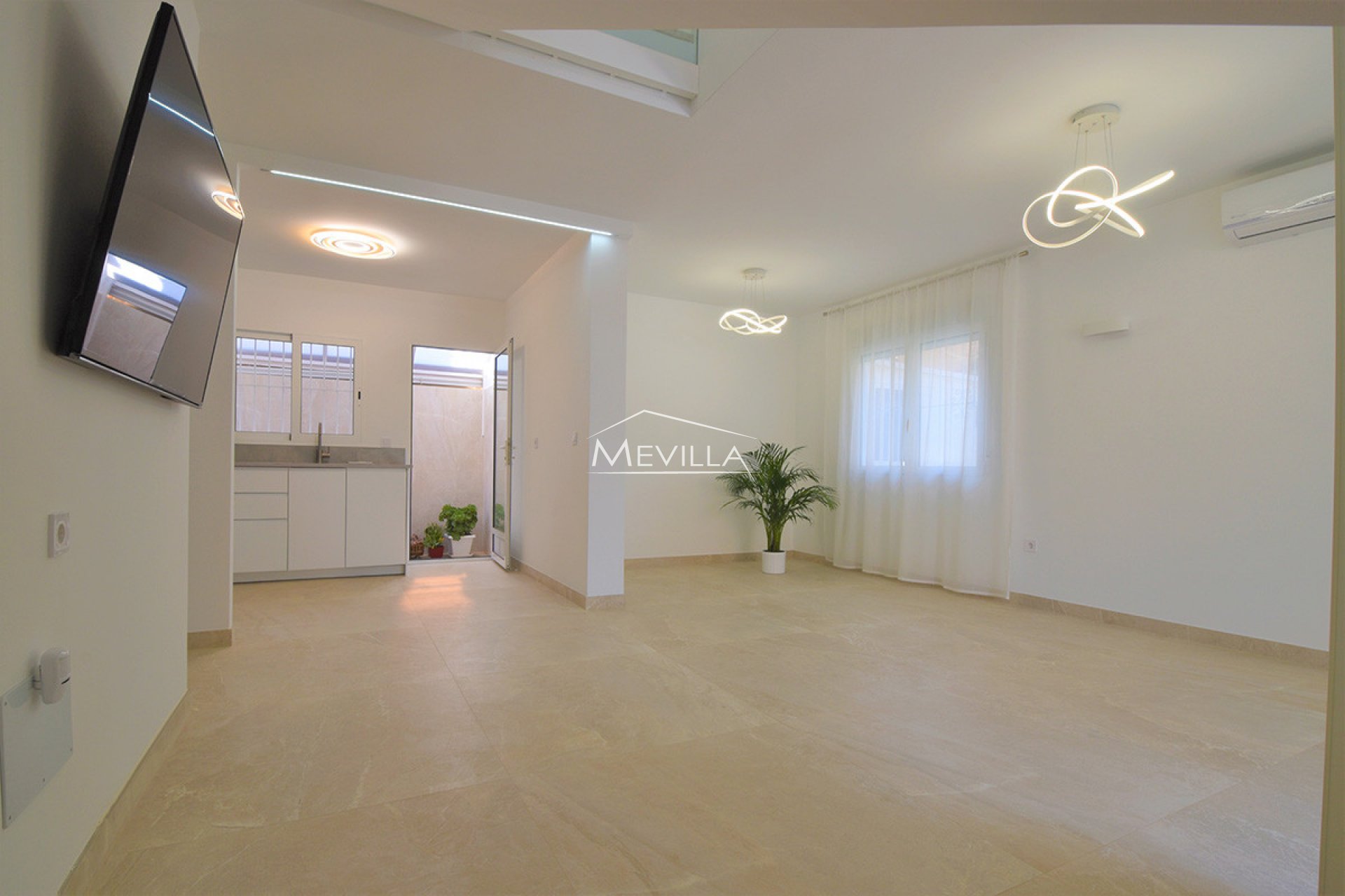 Reventas - Chalet / Villa - Torrevieja - Los Altos