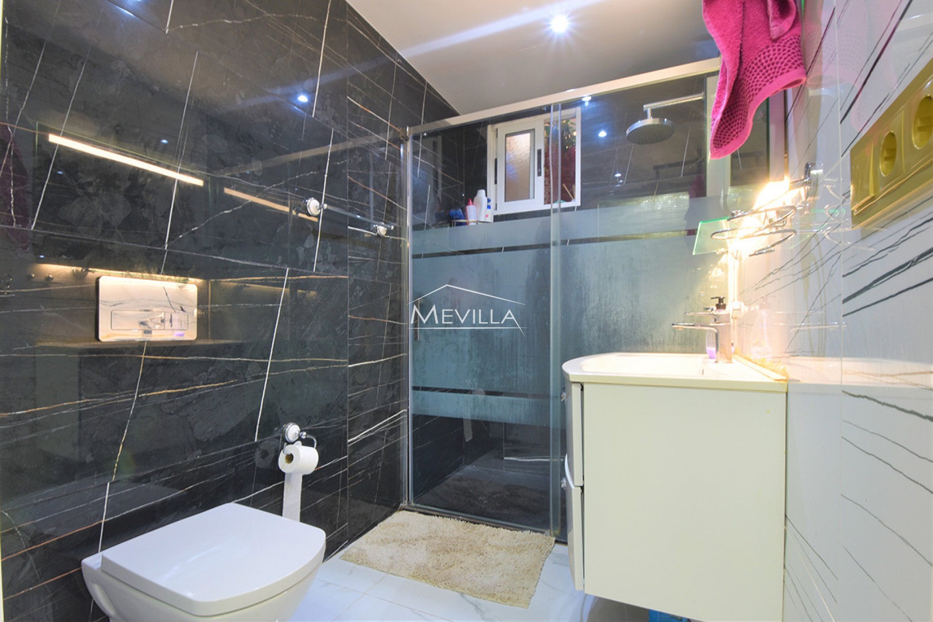 Reventas - Chalet / Villa - Torrevieja - Los Altos