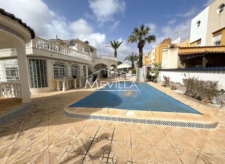 Reventas - Chalet / Villa - Torrevieja - Los Balcones