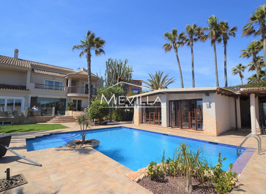 Reventas - Chalet / Villa - Torrevieja