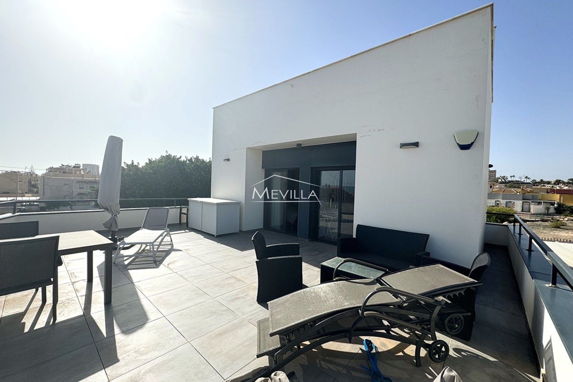 Reventas - Chalet / Villa - Torrevieja