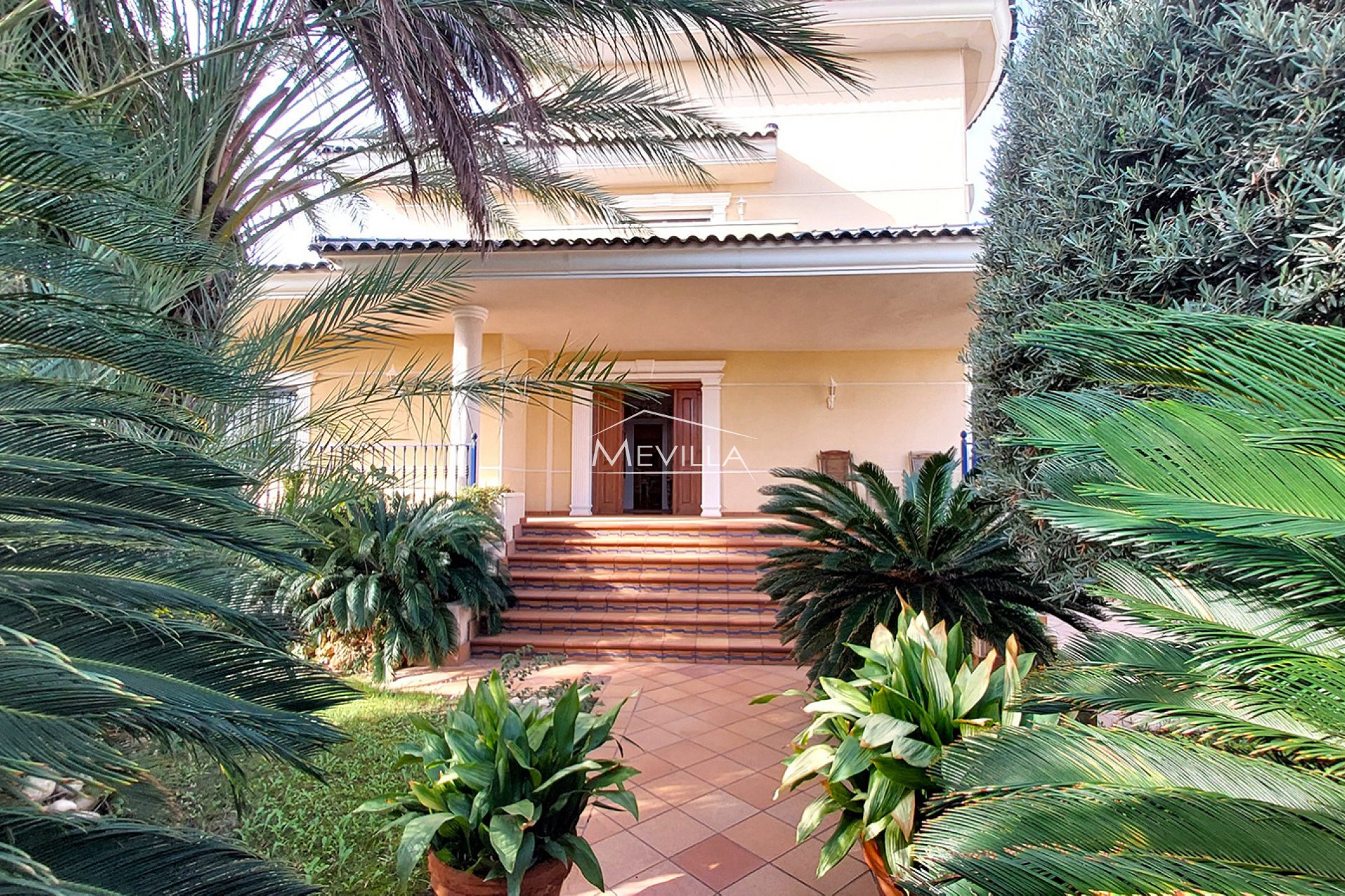 Reventas - Chalet / Villa - Torrevieja