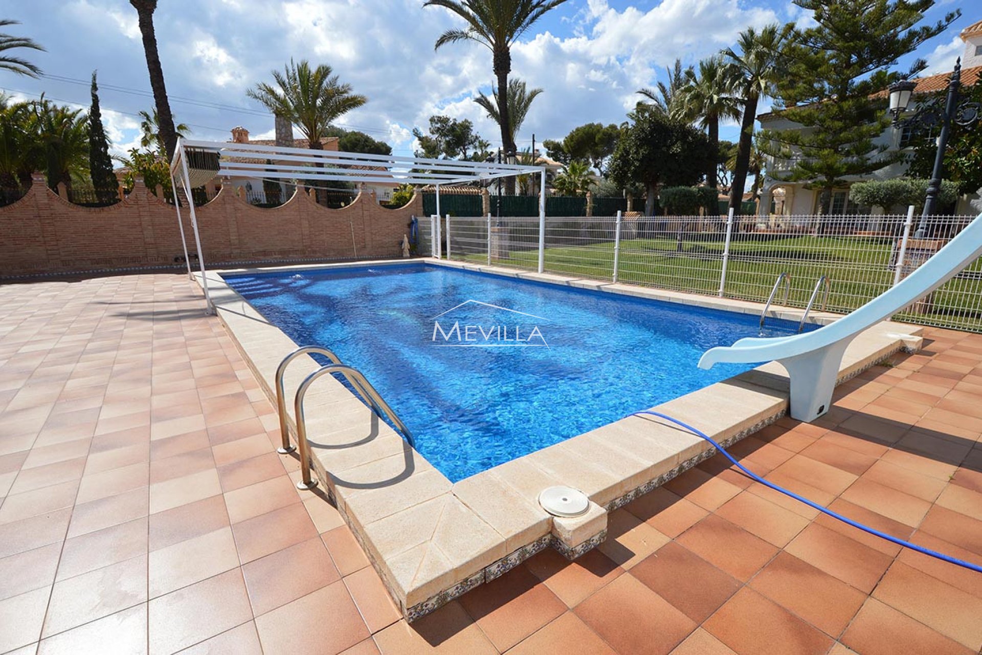 Salg (Resales) - Villa - Orihuela Costa - Cabo Roig