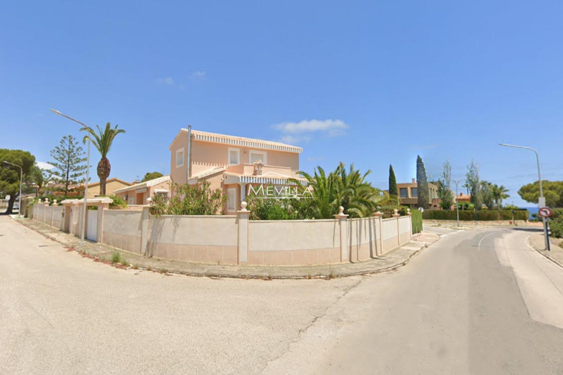 Salg (Resales) - Villa - Orihuela Costa - Campoamor