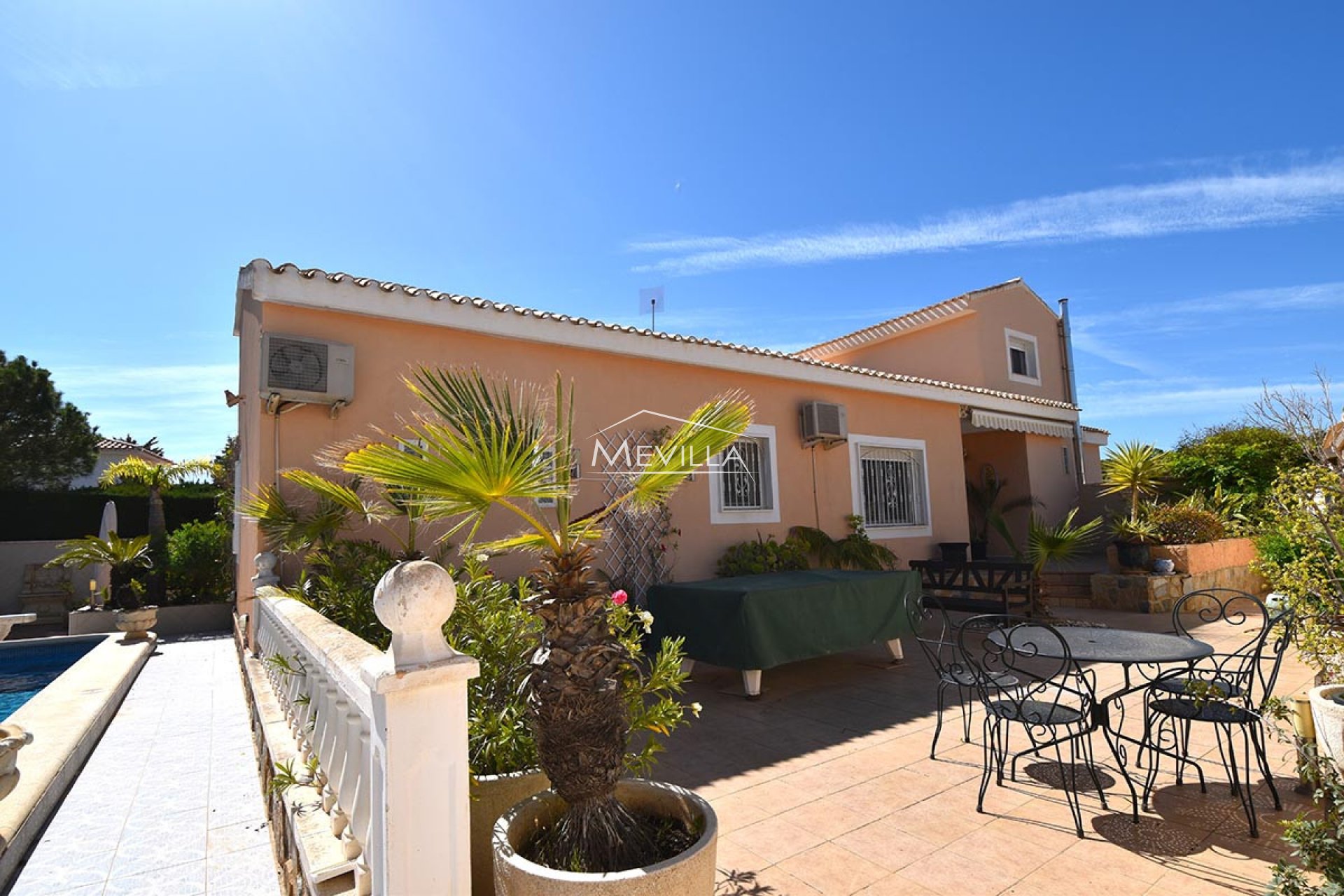 Salg (Resales) - Villa - Orihuela Costa - Campoamor