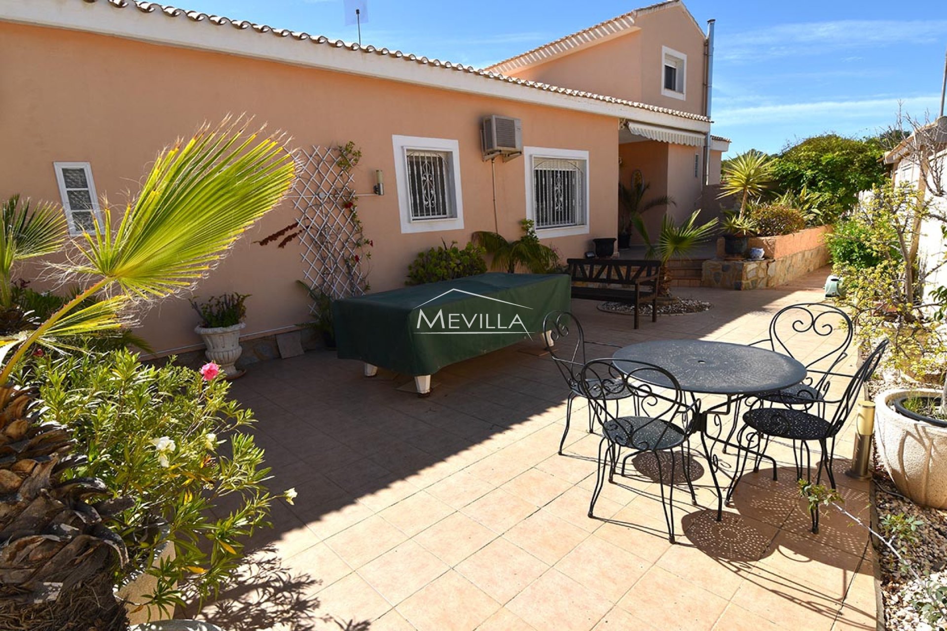 Salg (Resales) - Villa - Orihuela Costa - Campoamor