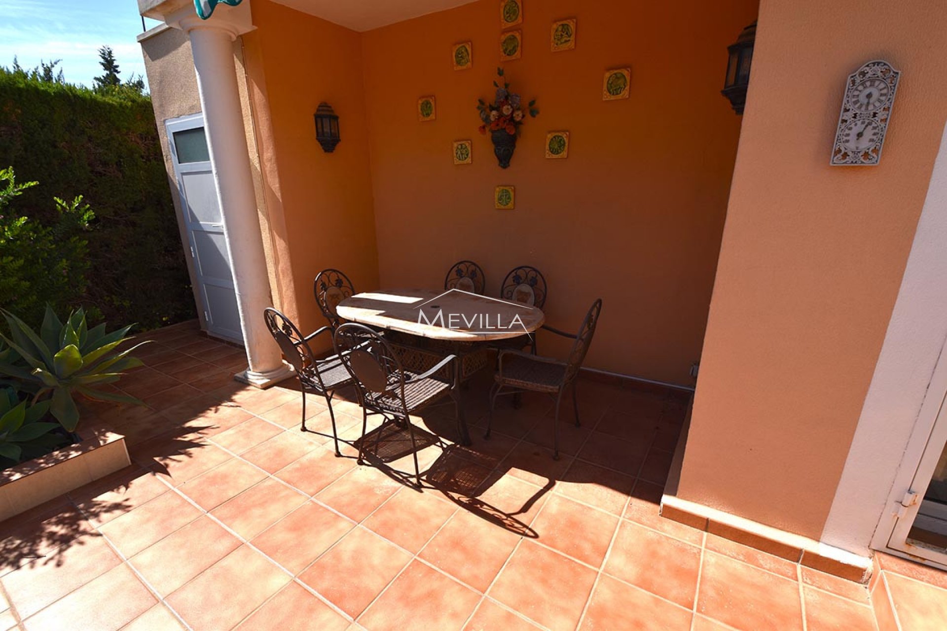 Salg (Resales) - Villa - Orihuela Costa - Campoamor