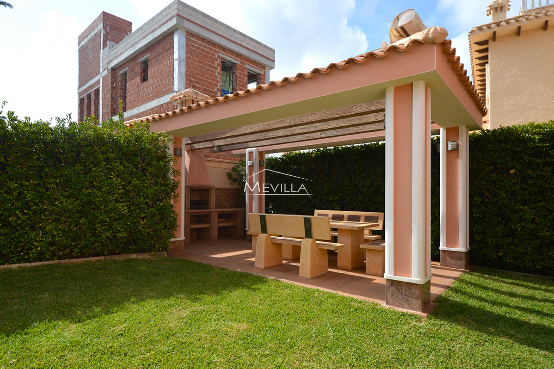 Salg (Resales) - Villa - Orihuela Costa - La Zenia