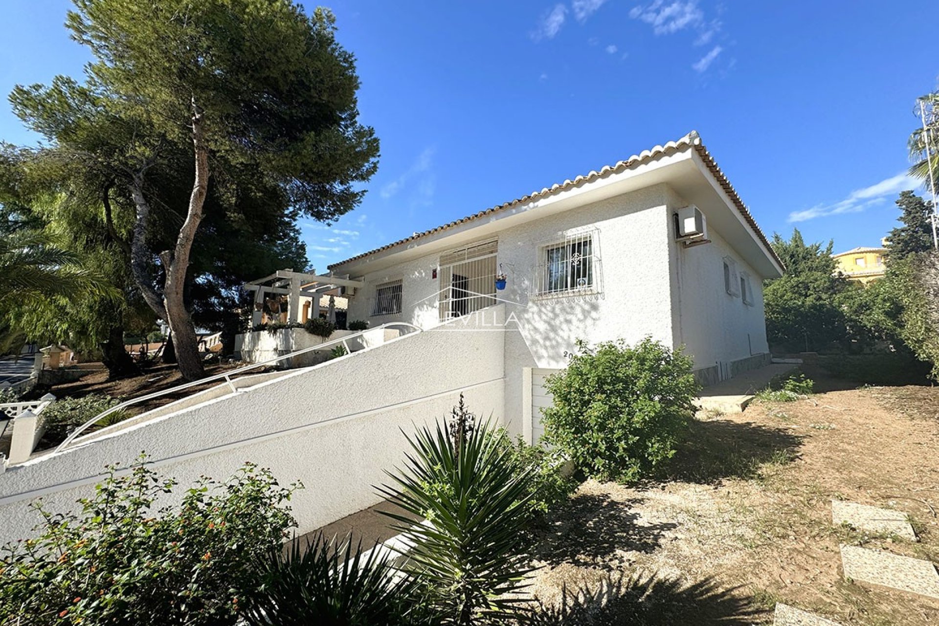 Salg (Resales) - Villa - Orihuela Costa - La Zenia