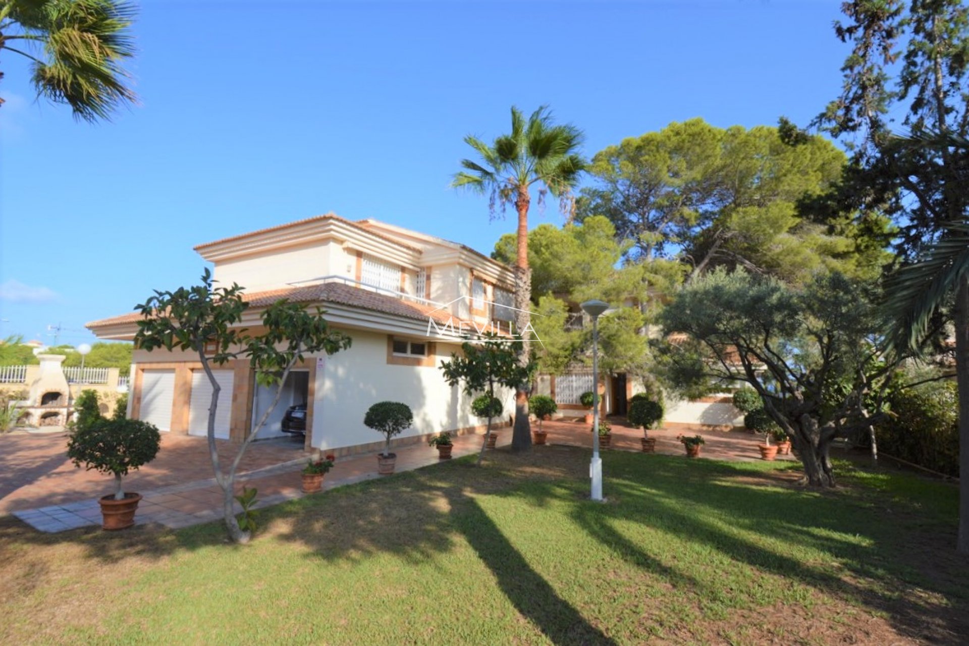 Salg (Resales) - Villa - Orihuela Costa - Punta Prima