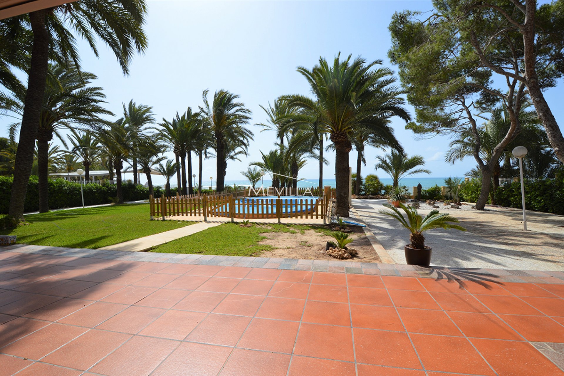 Salg (Resales) - Villa - Orihuela Costa - Punta Prima