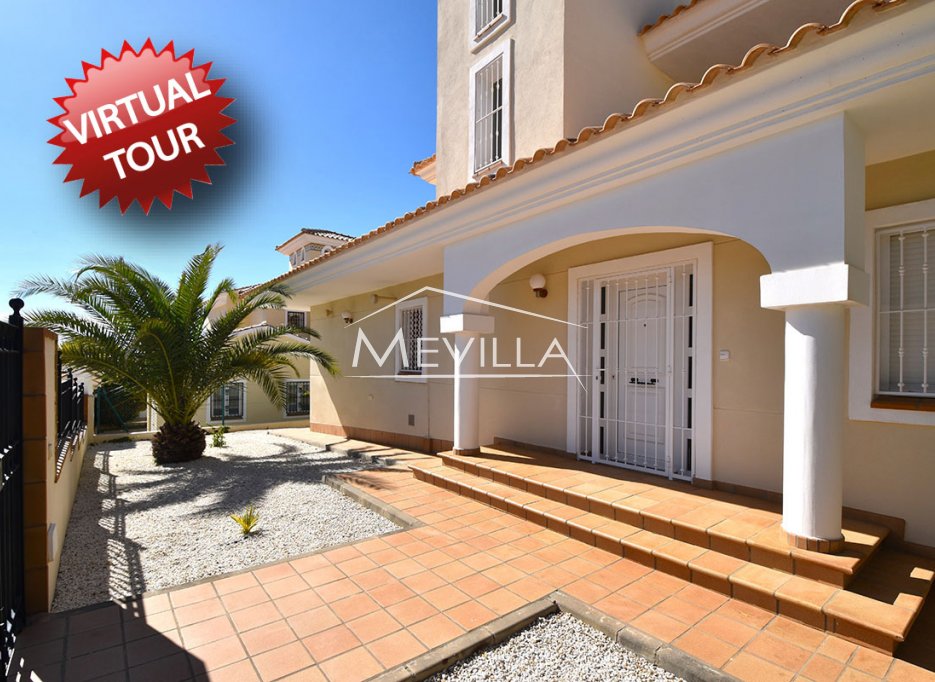 Salg (Resales) - Villa - Orihuela Costa - Villamartin