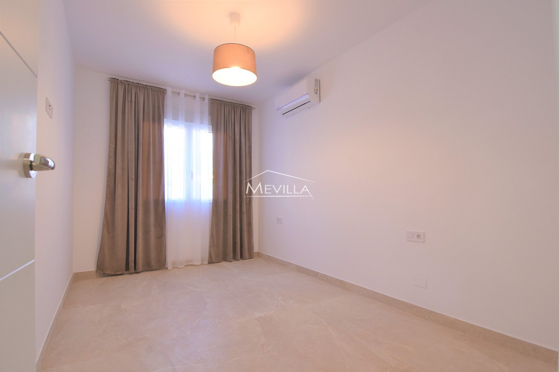 Salg (Resales) - Villa - Torrevieja - Los Altos