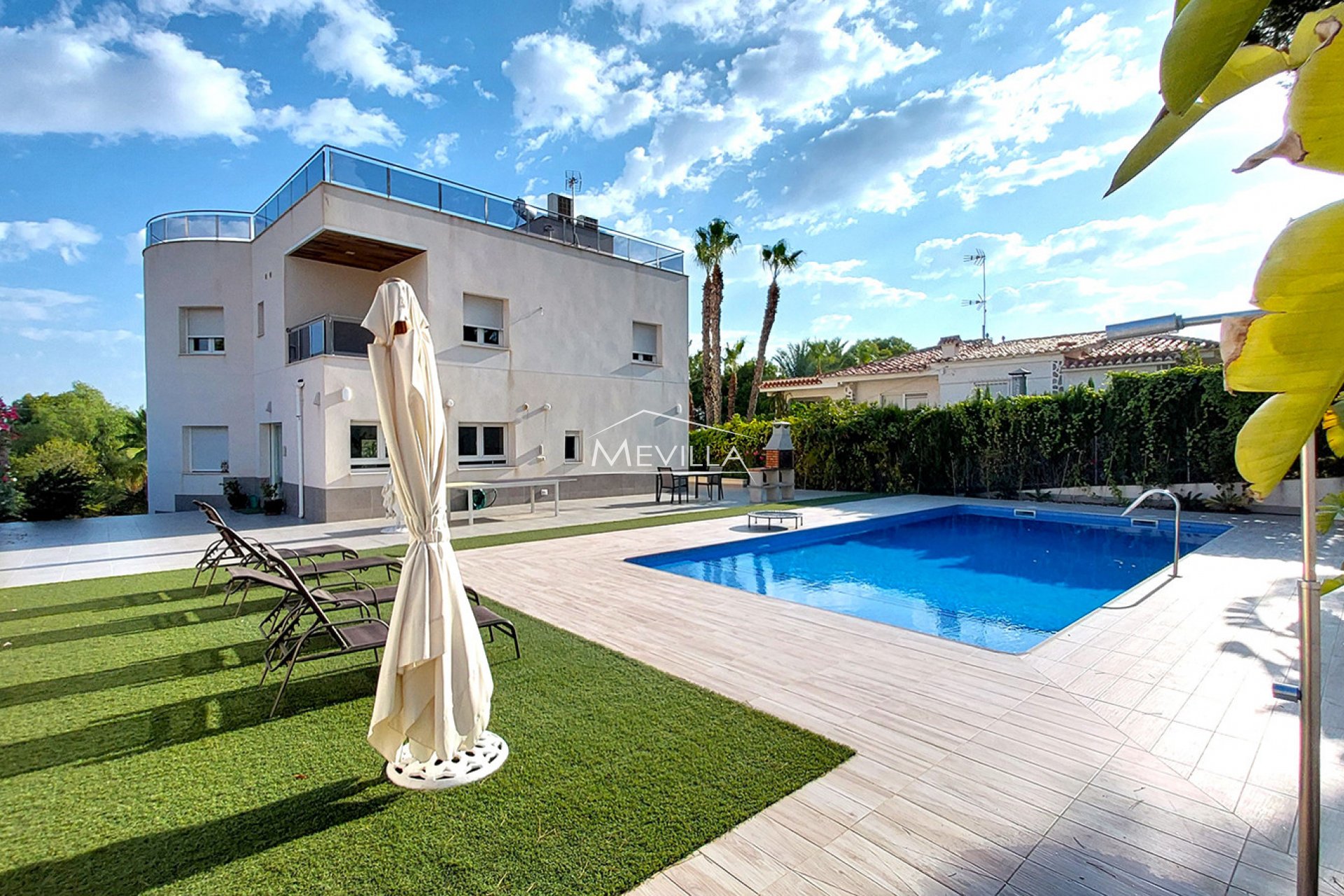 Salg (Resales) - Villa - Torrevieja - Los Balcones