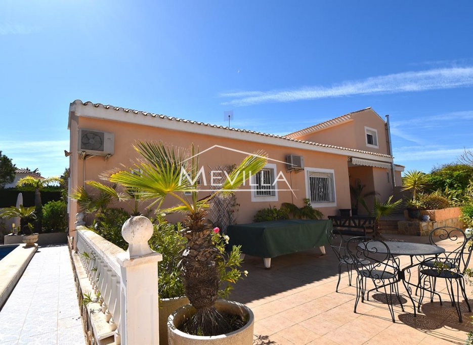 Verkäufe - Villa - Orihuela Costa - Campoamor