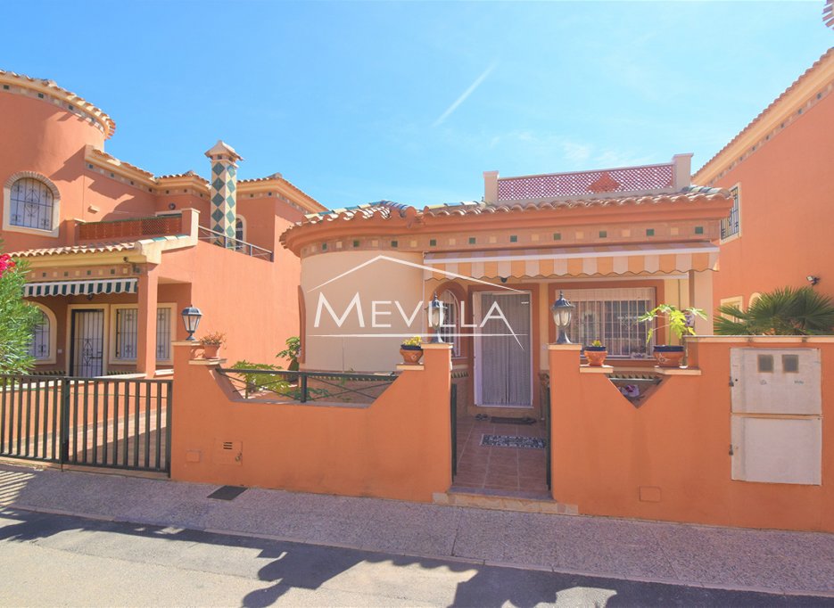 Verkäufe - Villa - Orihuela Costa - Playa Flamenca